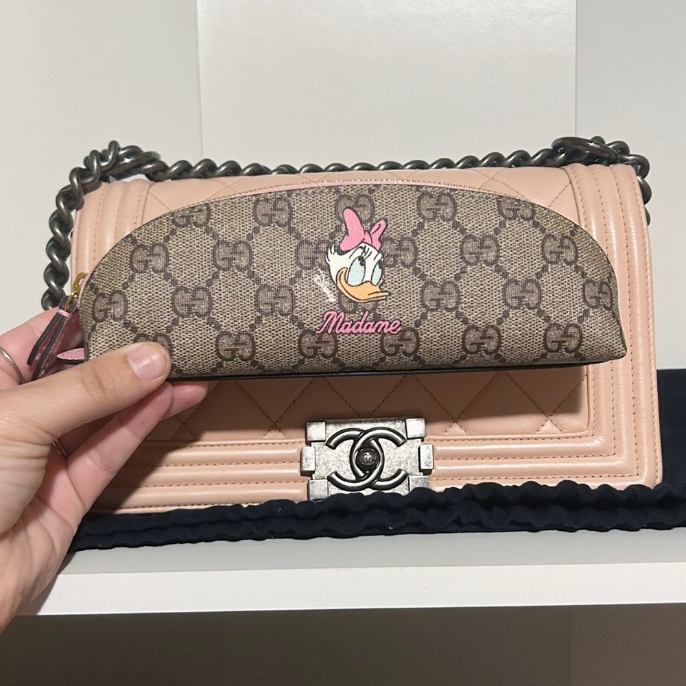 Authentic Gucci x Disney RARE Limited Ed. Daisy Duck Pencil Pouch / Cosmetic Bag - Picture 9 of 11